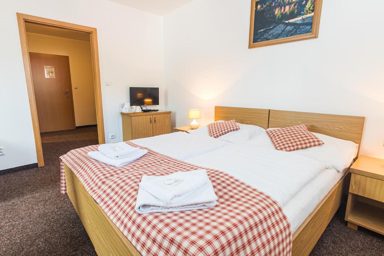 Hotel Seifert Nové Hamry Exteriör bild