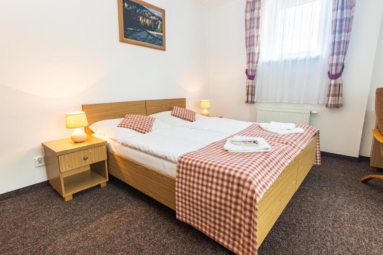 Hotel Seifert Nové Hamry Exteriör bild